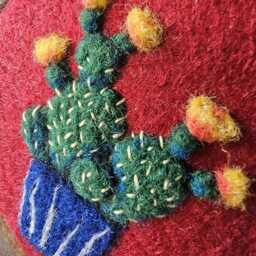 Ooak Needle Felted Pot Plant Painting. Whimsy 3D Wall Art in An Embroidery Hoop - thumbnail 2