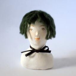 Doll Bust Elise/Green Hair Chocker Bow - thumbnail 2