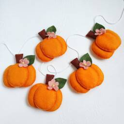 Felt Pumpkin Garland, Halloween Fall Decor