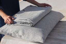 Striped Stonewashed Linen Duvet Cover - Soft Bedding With Coconut Buttons - thumbnail 1