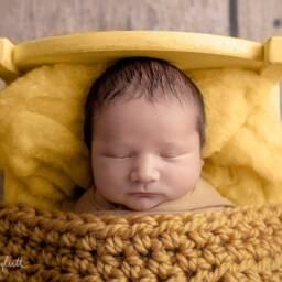 Chunky Goldenrod Yellow Cozy Newborn Baby Blanket Photo Prop - thumbnail 3