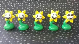 Flowey The Flower Figurines - Under Story Figure - thumbnail 1