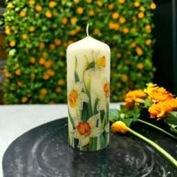 Hand-Decorated Daffodil Pillar Candle Spring Home Decor - 16cm - thumbnail 4