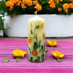 Hand-Decorated Daffodil Pillar Candle Spring Home Decor - 16cm - thumbnail 3