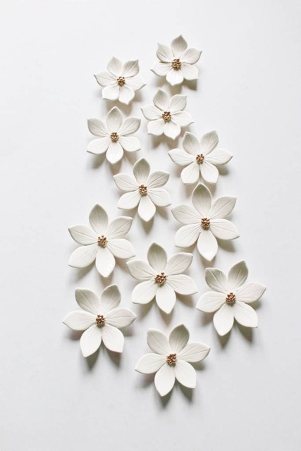 Wall Decor Of 12 White & Gold Ceramic Star Flowers For Home Decoration - image 1