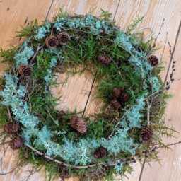 Fresh Moss Lichens & Larch Branches Wreath, Winter Wreath, Forest Wedding Front Door Outdoor Christmas Natural Wre - thumbnail 3