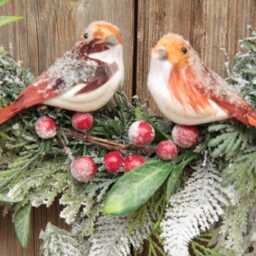 Snowy Red Berry & Robin Christmas Wreath, Wall, Door - thumbnail 2