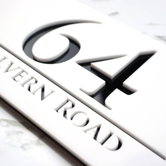 K Smart Sign - Bellissima H3 Laser Cut Matt White & Black Mirror Floating House Number Signs Door Address Numbers 300mm X 160mm - image 1