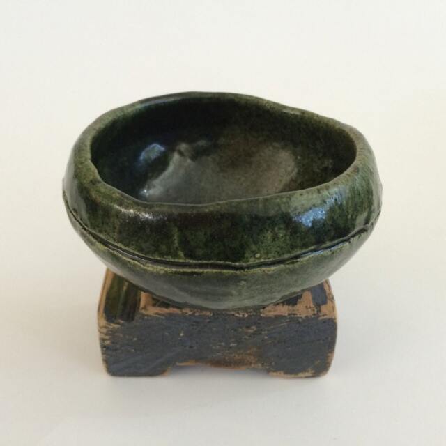 Pinched Bowl W/Pedestal