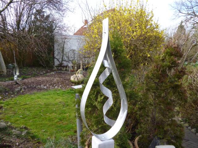 New Modern Abstract Aluminium Sculpture Drop - image 1