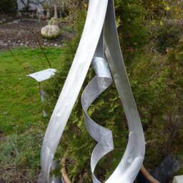New Modern Abstract Aluminium Sculpture Drop - thumbnail 4