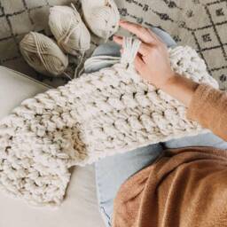 "Chunky Knit Blanket // Throw Crochet 59"" By 37" - thumbnail 2