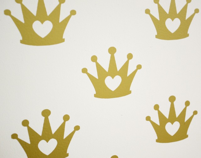 Princess Crown Vinyl Wall Art Decals/stickers - Various Colours & Sizes Perfect For Themed Rooms - image 1
