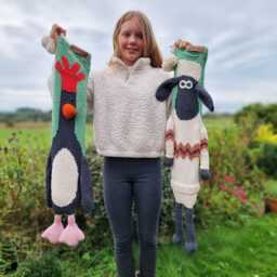 Army-Leggy Christmas Stockings With Shaun & Feathers Mcgraw - thumbnail 3