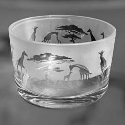 Giraffe Bowl - Clear Glass Bowl With Giraffe Frieze Design Perfect For Tealight Or Floating Candles Dish Trinket, Snack Pudding - thumbnail 4