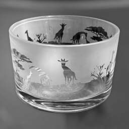 Giraffe Bowl - Clear Glass Bowl With Giraffe Frieze Design Perfect For Tealight Or Floating Candles Dish Trinket, Snack Pudding - thumbnail 3