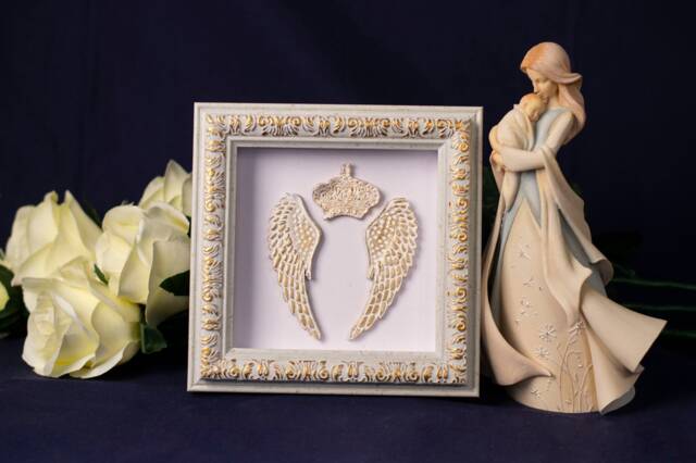 3D Angel Wings Wall Art - Gold & White Room Decor - image 1