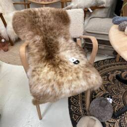 Rare Breed Genuine Sheepskin Rug With Natural Markings, Genuine Sheepskin, Natural Markings, Sheepskin - thumbnail 2
