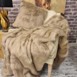 Luxury Camel Faux Fur Throw Blanket, Double-Sided, Oatmeal Beige - thumbnail 3
