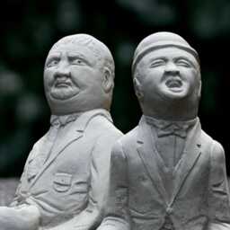 Unique Friends Sculpture Concrete Friendship Figurine Stone Funny Man Statue Handmade Front Door Decoration Garden Ornament - thumbnail 2