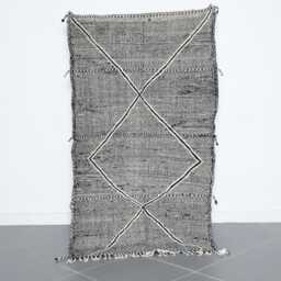 Handmade Moroccan Rug Black & White Berber Diamond Wool Flatweave - thumbnail 1