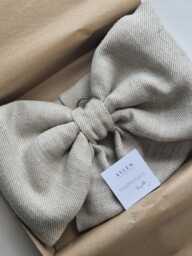Supersized Linen Bow Decor, Mini Size, Oatmeal Farmhouse-style Linen, Neutral Nursery Wall Hanging, Padded Ornament, Handmade UK - thumbnail 1