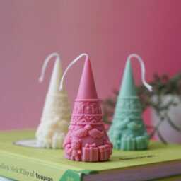 Jolly Santa Soy Wax Candle Festive Christmas Decor - thumbnail 3