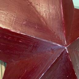 Red Barn Star Hand Painted Distressed Wooden Wall Decoration - 55cm Valentine, Mothers Day Gift - thumbnail 3