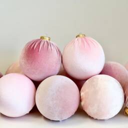 Handmade Pale Pink Velvet Christmas Ornaments - Set Of 12 - thumbnail 3