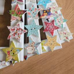 Wooden Christmas Star Button Photo Frame 4 X 6 Inches - thumbnail 1