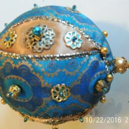 Handmade Hand Beaded Shatterproof Unique, Rich Patterned Christmas Ornaments Gifts - thumbnail 3