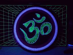 Uv String Art Psychedelic ??? Om , 30x30cm/11.8 Inches Handmade Wall Art, 3D, Black Light, Home Decor, Wall Hanging, Yoga Art, Thread &nails - thumbnail 1