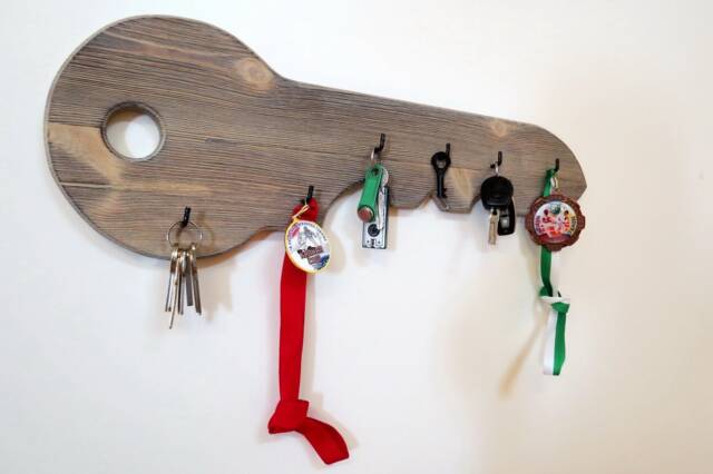Wood Medal Holder Gray Rustic Key Wall Dog Collar Belt Hanger Leash Wooden Hook Distressed Organizer - image 1