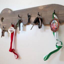 Wood Medal Holder Gray Rustic Key Wall Dog Collar Belt Hanger Leash Wooden Hook Distressed Organizer - thumbnail 3