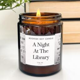 Night At The Library Soy Candle Sandalwood, Musk & Cedarwood - 180Ml - thumbnail 2