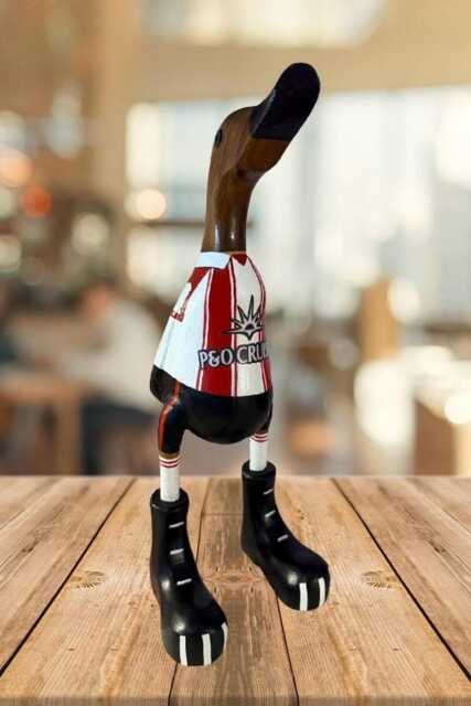 Southampton Fc - Hand-Painted Wooden Duck - 2025-2026 Design Approx. 25cm - image 1