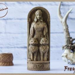 Freya, Norse Pagan Goddess Statue, For Asatru Altar Kit & Heathen Ritual - thumbnail 3
