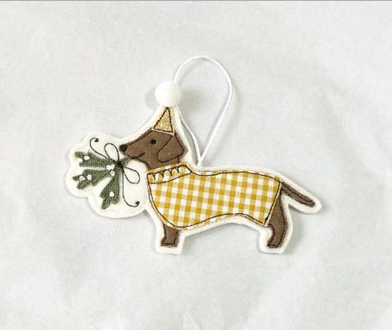 Dachshund Christmas Hat Decoration, Mistletoe, Sausage Dog, Ornament, Tree, Hanging Mustard Gingham, Dog Lover