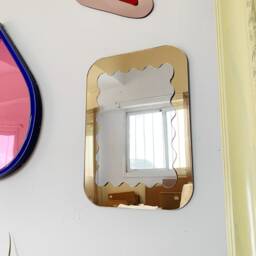 Wavy Mirror in Gold - Wavy Acrylic Mirror Wiggly Amorphic Retro Object - thumbnail 3