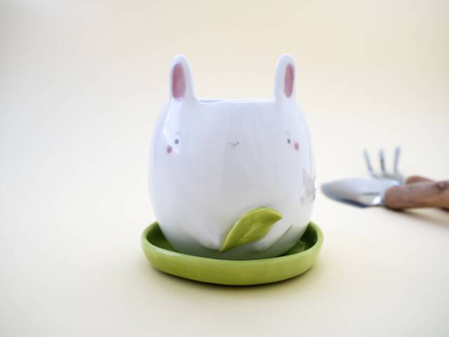 White Bunny Planter With Saucer. A Cute Plant Pot For Succulent To Grow In. Ceramic Handmade in Italy - image 1
