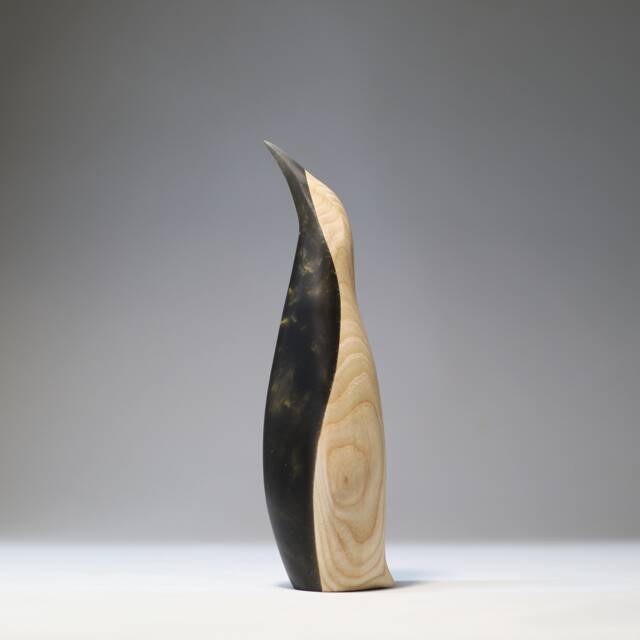 Duo Penguin Sculpture - 36 - image 1