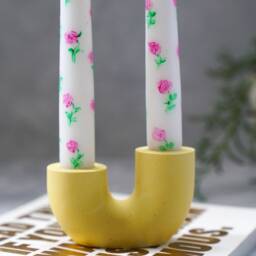 U Shaped Concrete Candlestick Holder With Twisted Candle - thumbnail 4