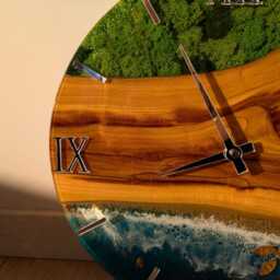 Ocean Resin Wall Clock Wood & Moss Art, Beach Decor - 14 Inch - thumbnail 2