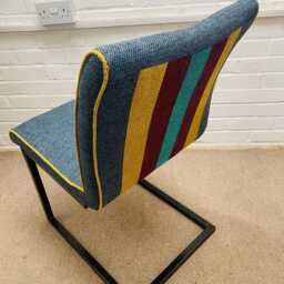4 Modern Italian Dining Room Chairs Newly Reupholstered in Multicoloured Fabric - thumbnail 4