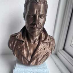 Freddie Mercury Bust - 20cm Bronze Effect Sculpture On White Stone Base - thumbnail 3