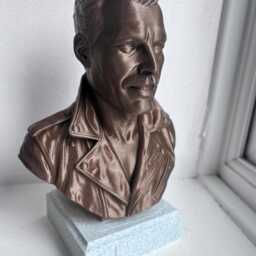 Freddie Mercury Bust - 20cm Bronze Effect Sculpture On White Stone Base - thumbnail 4