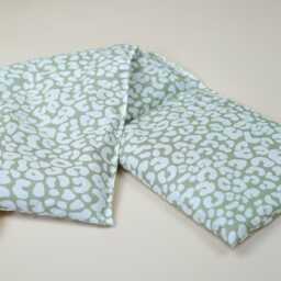 Spelt Pillow With Leopard Print & Matcha, Chambered 3 Chambers Filled Organic Spelt, Made Of Cotton, Heat - thumbnail 3