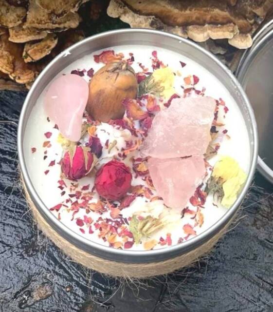 Positive Energy Crystal Rose Chakra Candle Quartz 8Oz Vegan Cruelty Free Soy - image 1