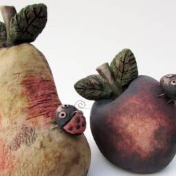 Ceramic Apple & Ladybug - thumbnail 4