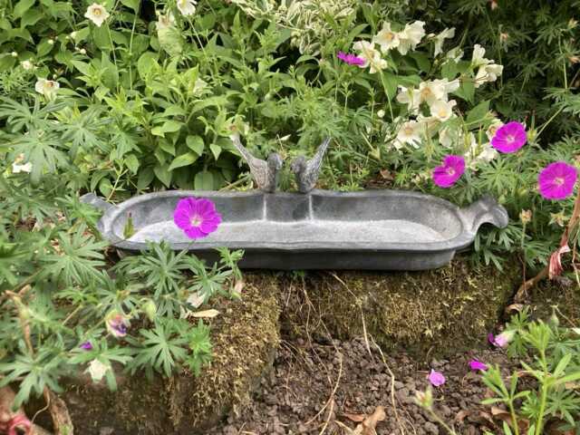 Cast Iron Birds Birdbath/Feeder Garden Ornament - image 1